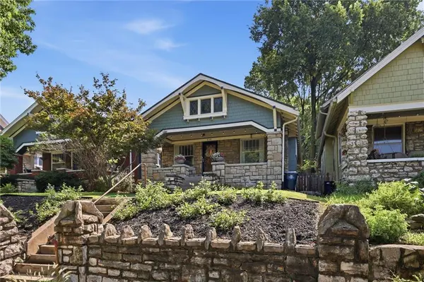 4141 Kenwood AVE, Kansas City, MO 64110