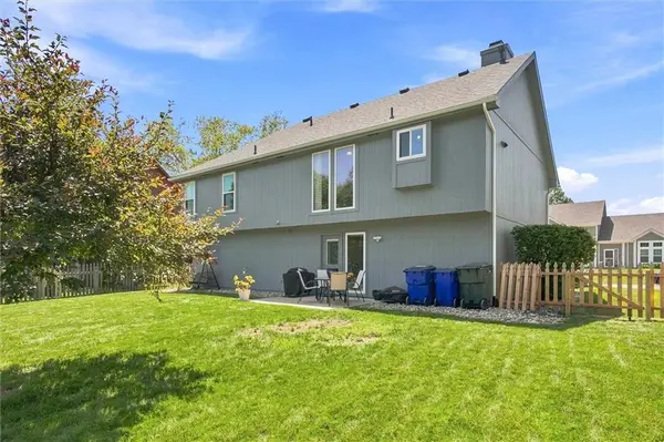 1038 N Logan ST, Olathe, KS 66061