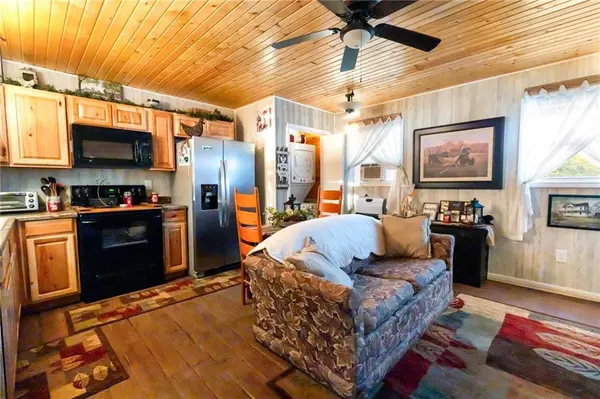 16887 Snipe RD, Marceline, MO 64658