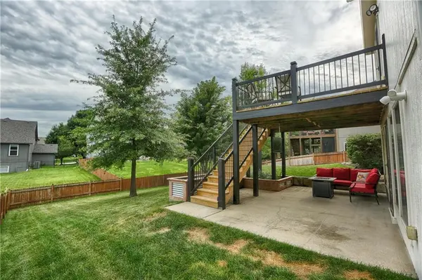 2297 W Cothrell ST, Olathe, KS 66061