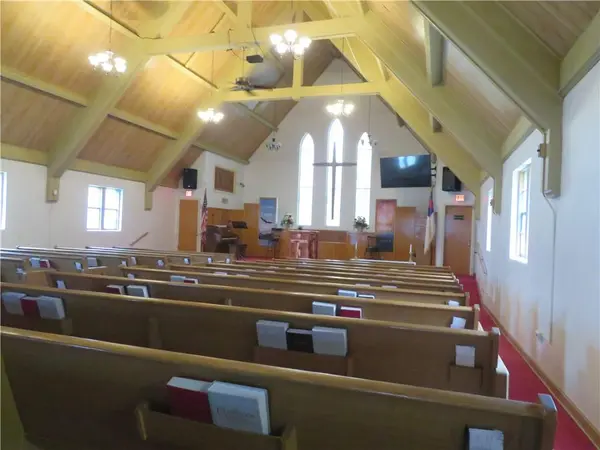 302 E Peoria ST, Paola, KS 66071