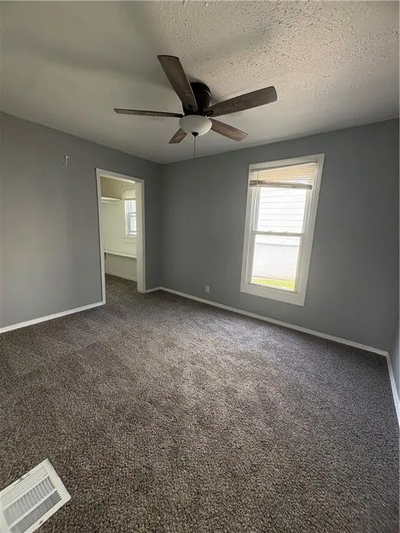 452 Donnelly AVE, Kansas City, MO 64125