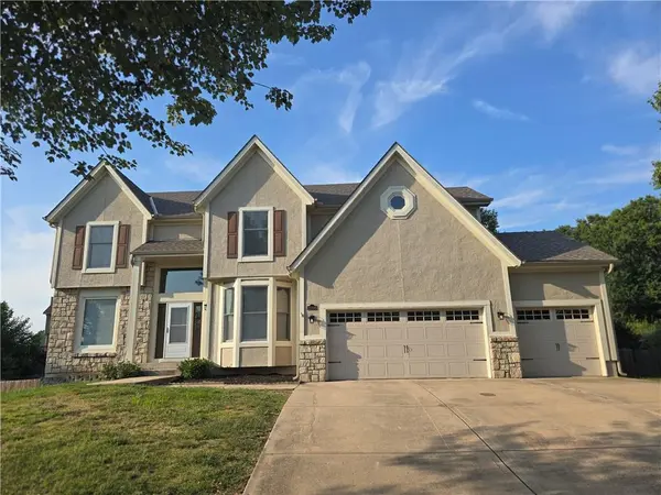 22306 W 51st TER, Shawnee, KS 66226