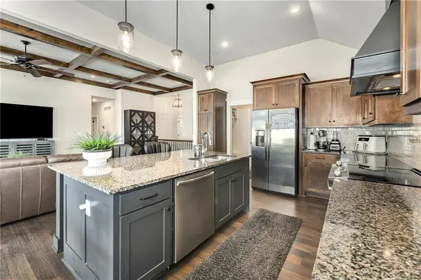 1810 NW Madi CT, Grain Valley, MO 64029