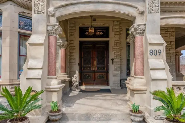 809-819 Hall ST, St Joseph, MO 64501