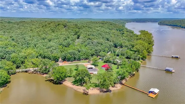 33260 Golden Acres RD, Lincoln, MO 65338