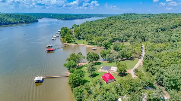 33260 Golden Acres RD, Lincoln, MO 65338