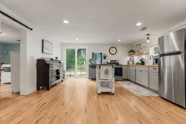 28936 Orchard RD, Paola, KS 66071