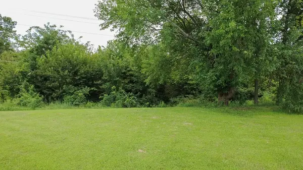 2509 JONES RANCH Pkwy, Harrisonville, MO 64701