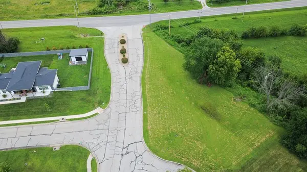 2509 JONES RANCH Pkwy, Harrisonville, MO 64701