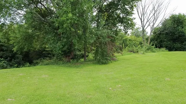 2509 JONES RANCH Pkwy, Harrisonville, MO 64701