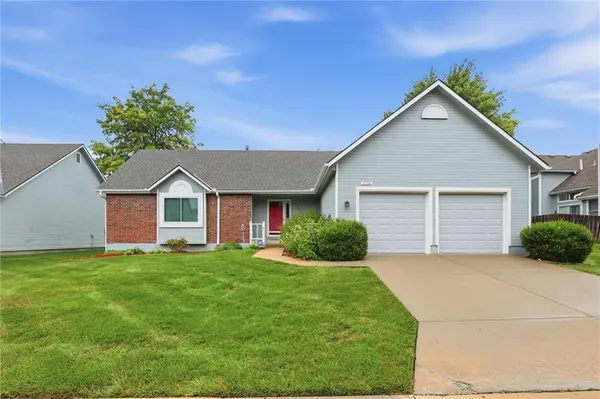 15724 Travis ST, Overland Park, KS 66223