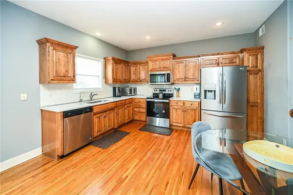 8604 NE 75TH TER, Kansas City, MO 64158