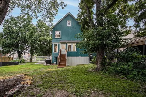 3201 Mcgee ST, Kansas City, MO 64111