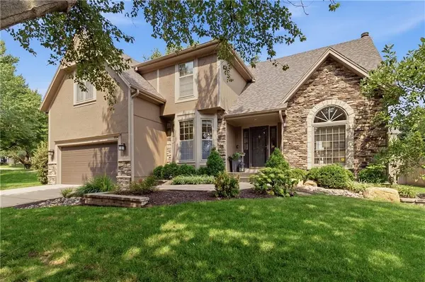 9104 W 131st TER, Overland Park, KS 66213