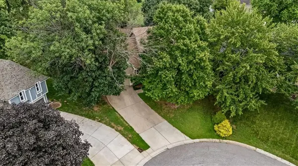 13424 W 70th TER, Shawnee, KS 66216