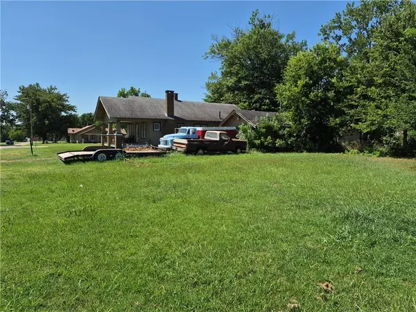 409 Wyandotte N/A, Longton, KS 67352