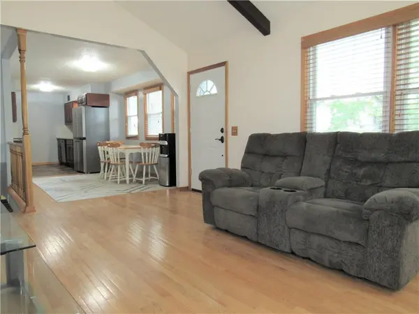 605 E Johnston ST, Olathe, KS 66061