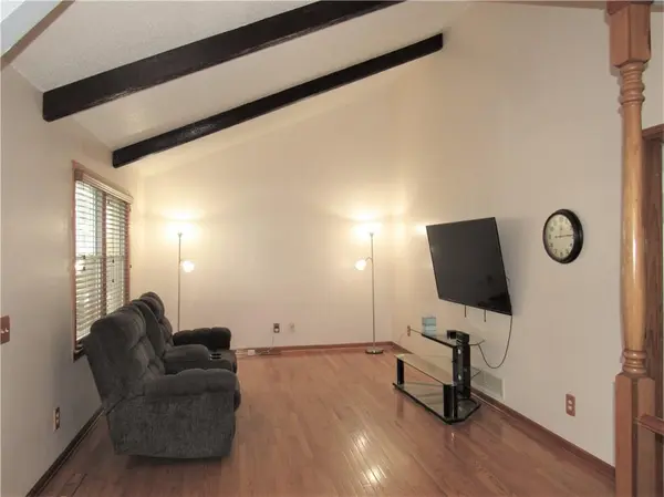 605 E Johnston ST, Olathe, KS 66061