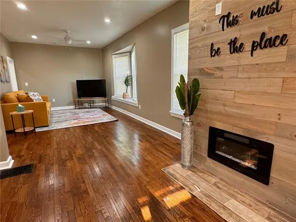 2205 Prospect AVE, Kansas City, MO 64127