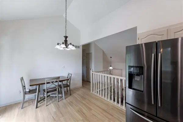 9717 NW 86th TER, Kansas City, MO 64153