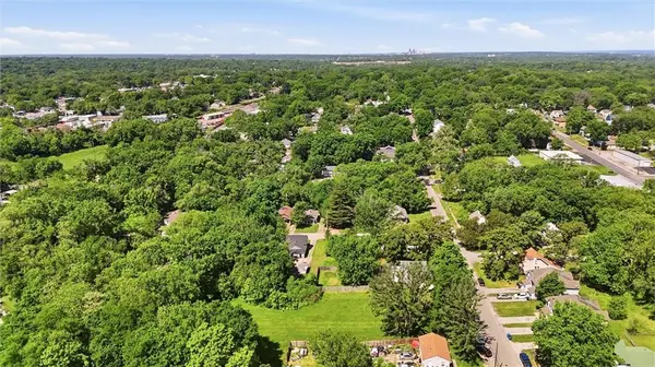 1013 W Linden AVE, Independence, MO 64052