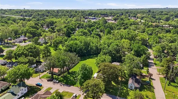 1013 W Linden AVE, Independence, MO 64052