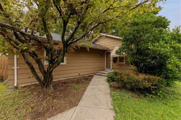7900 Tennessee AVE, Raytown, MO 64138