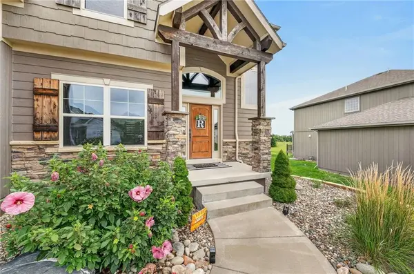 12975 N Champanel WAY, Platte City, MO 64079