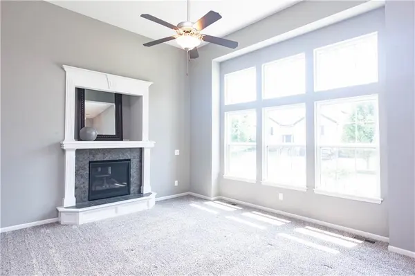 8908 NE 117th TER, Kansas City, MO 64157