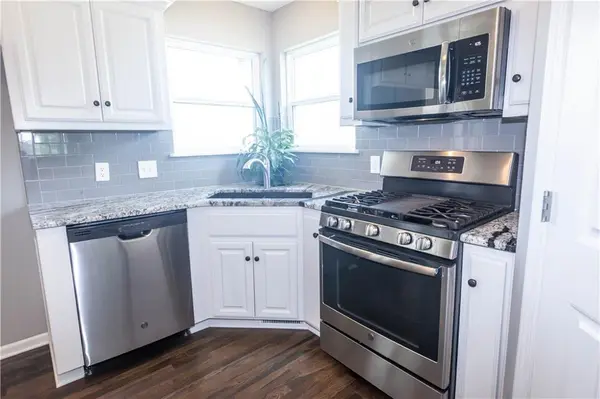 8908 NE 117th TER, Kansas City, MO 64157