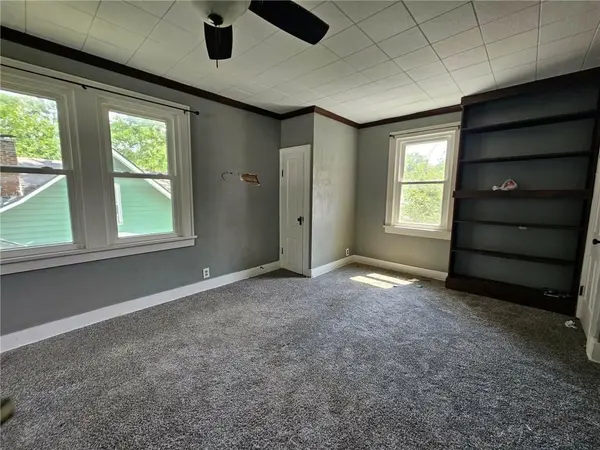 1107 S Maple ST, Carthage, MO 64836