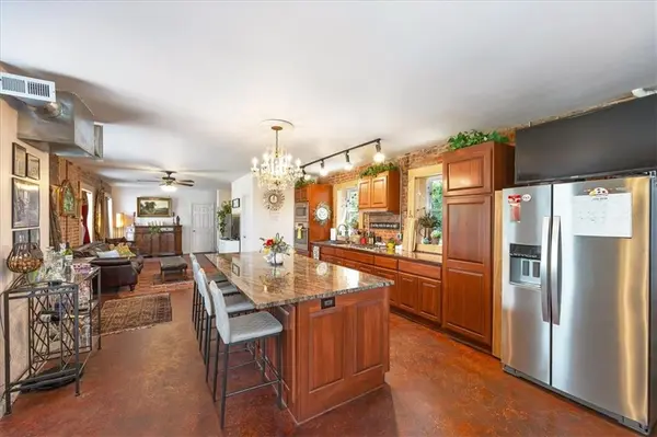 1401 E 11th ST, Kansas City, MO 64106