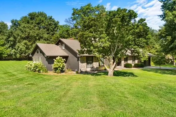 1000 Main RD, Higginsville, MO 64037