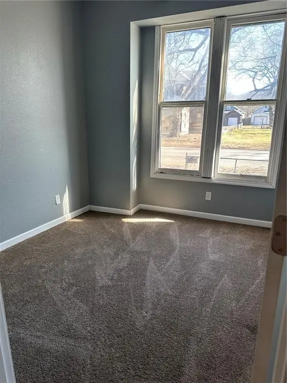 1618-1620 S Eleventh ST, St Joseph, MO 64501