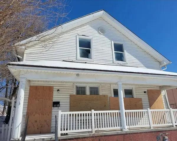 1117 S 12th ST, St Joseph, MO 64503