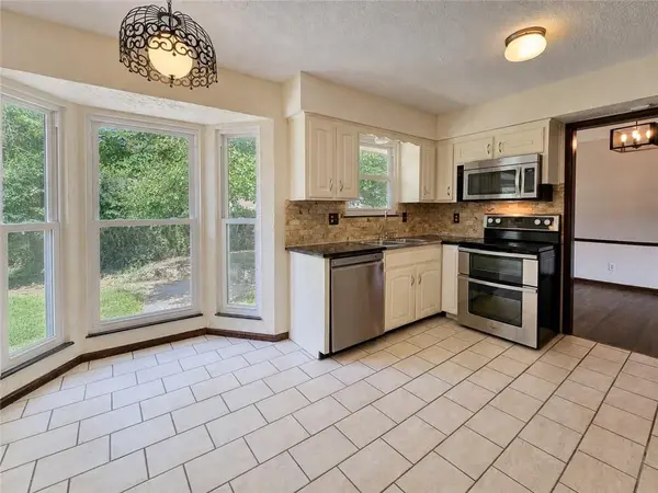 12730 Byars RD, Grandview, MO 64030