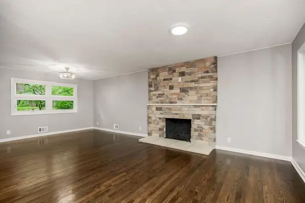 6807 N Walnut ST, Kansas City, MO 64118