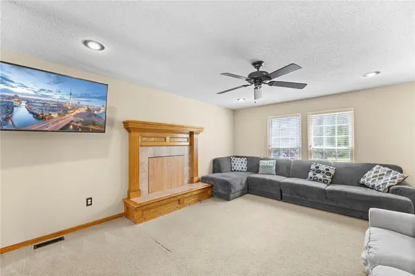 21240 W 226th ST, Spring Hill, KS 66083