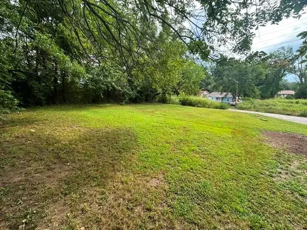 8840 E Wilson RD, Independence, MO 64053