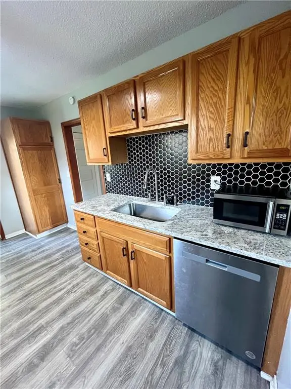 431 N Eubank ST, Independence, MO 64050