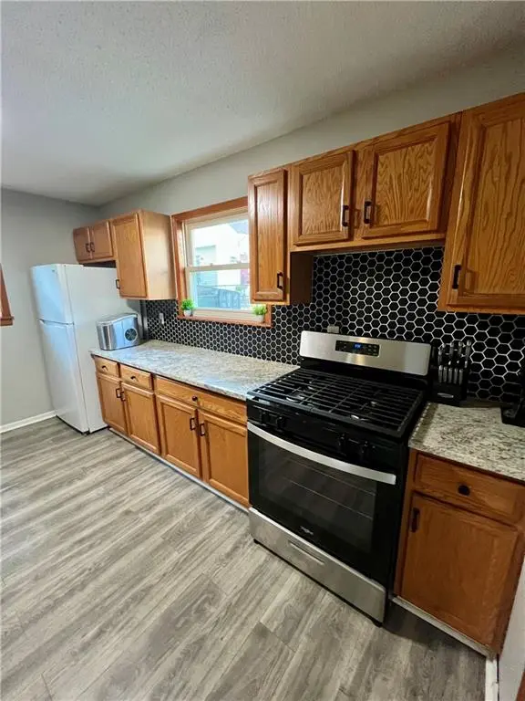 431 N Eubank ST, Independence, MO 64050