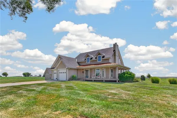 9618 Greenton RD, Odessa, MO 64076