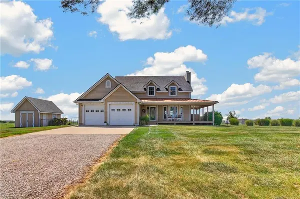 9618 Greenton RD, Odessa, MO 64076