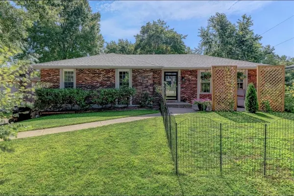 1913 N York ST, Independence, MO 64058
