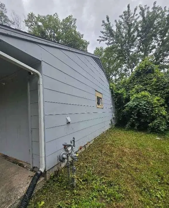 7703 E 108 TER, Kansas City, MO 64134