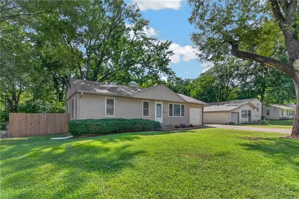 8509 E 111th ST, Kansas City, MO 64134