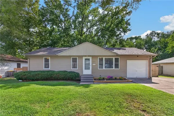 8509 E 111th ST, Kansas City, MO 64134