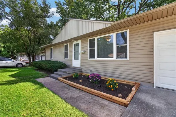 8509 E 111th ST, Kansas City, MO 64134