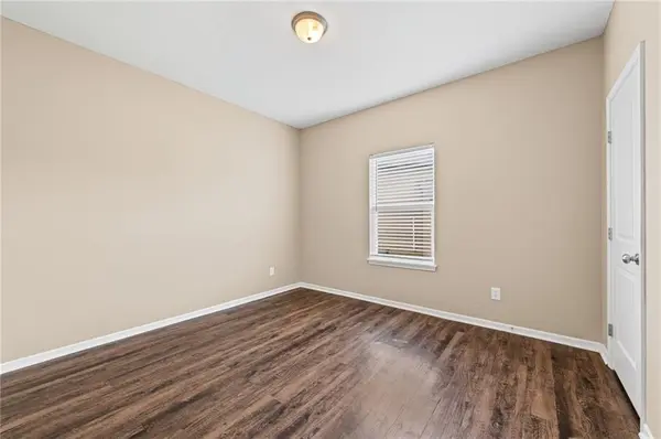 705 NW 111th TER, Kansas City, MO 64155